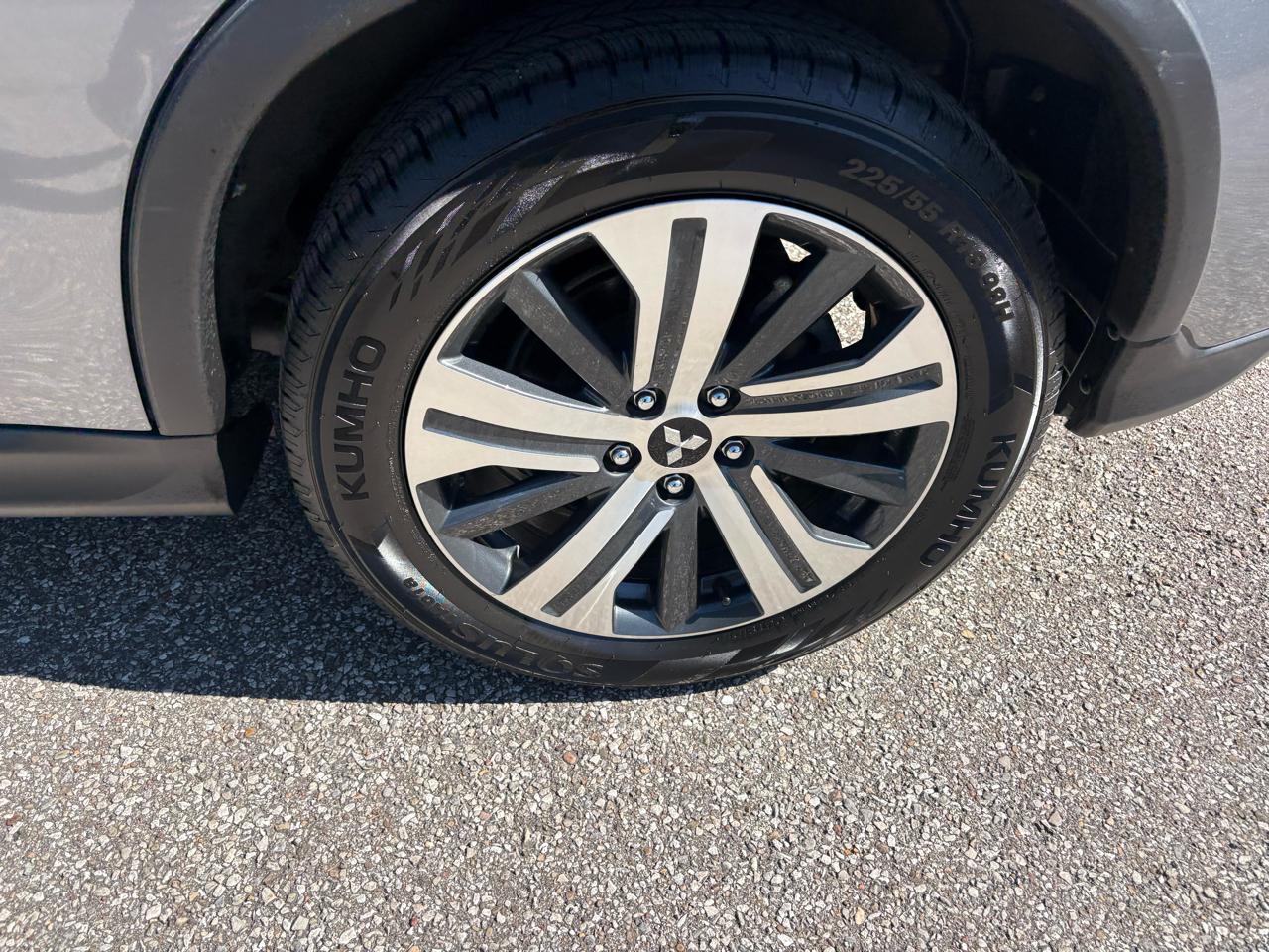 Mitsubishi Outlander Sport 2.0 ES 4WD 2024