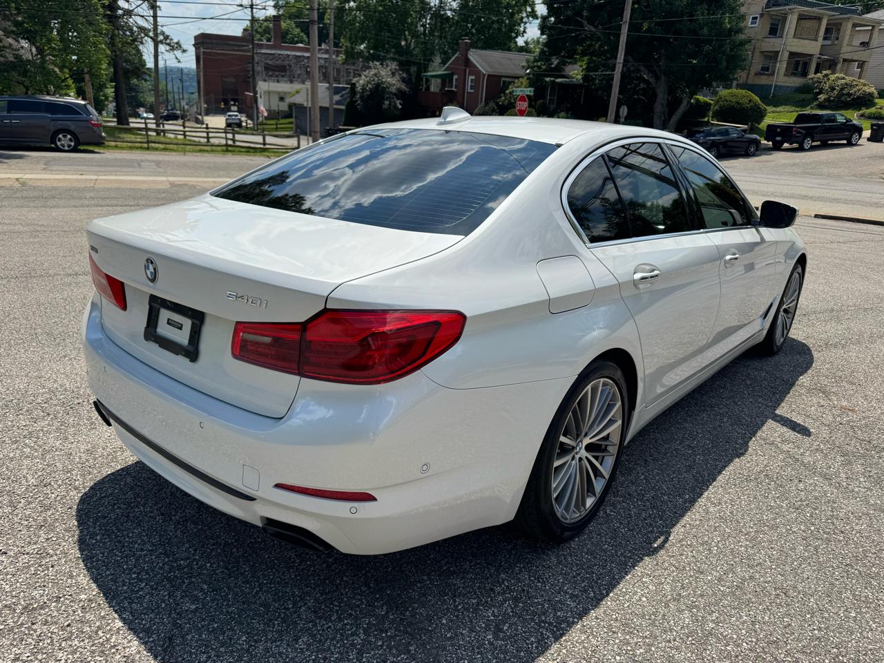 BMW 5-Series 540i xDrive 2018