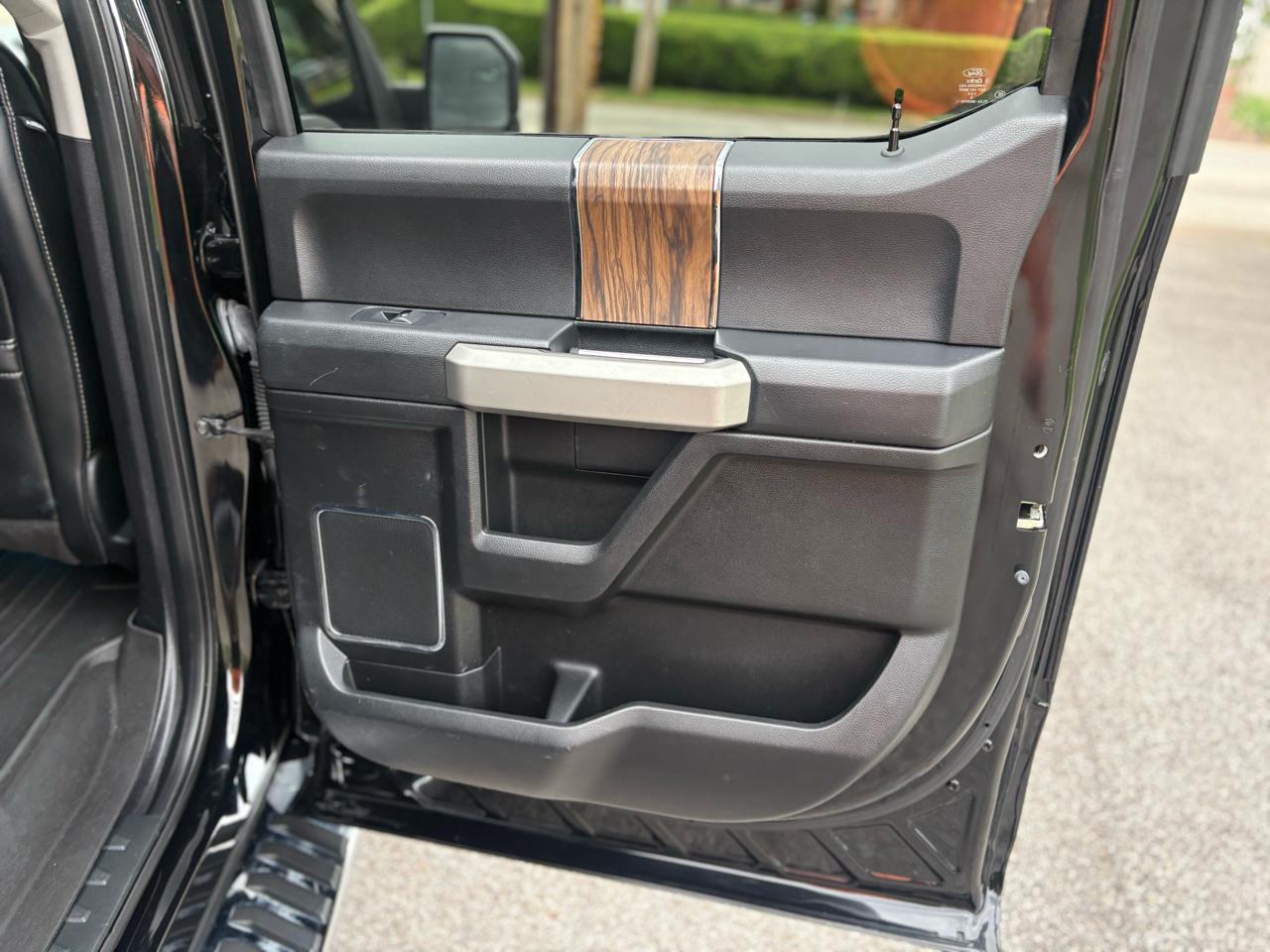 Ford F-150 Lariat SuperCrew 5.5-ft. Bed 4WD 2018