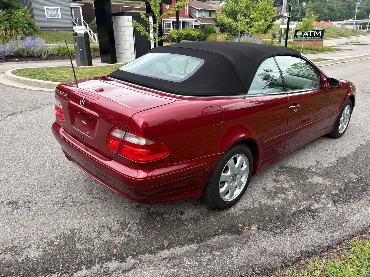 Mercedes-Benz CLK-Class CLK320 Cabriolet 2000