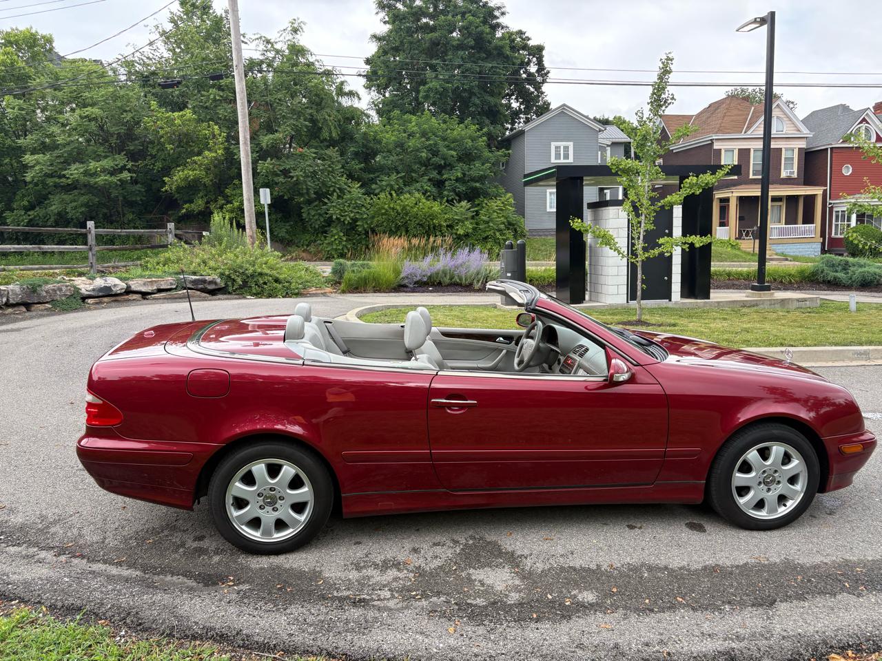 Mercedes-Benz CLK-Class CLK320 Cabriolet 2000