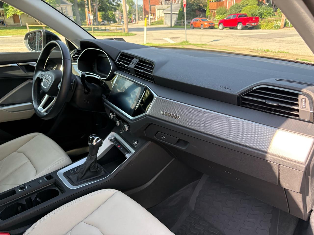 Audi Q3 S line Premium quattro 2021