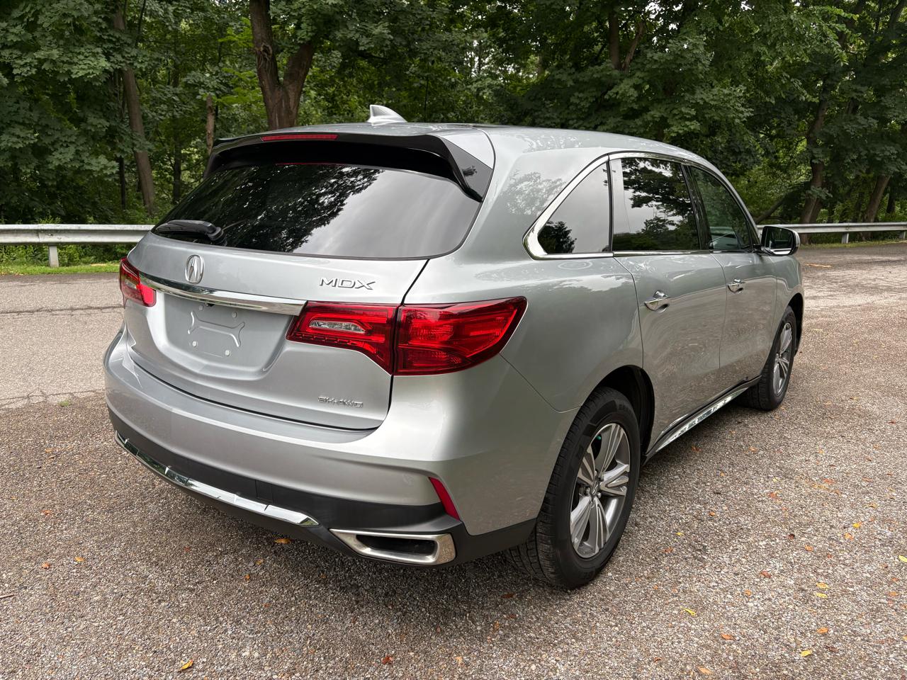Acura MDX SH-AWD 9-Spd AT 2020