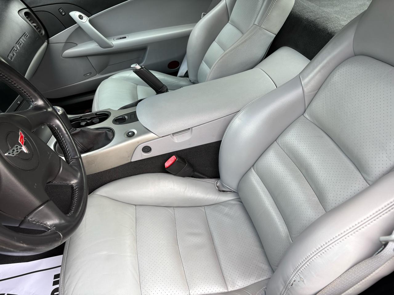 Chevrolet Corvette Coupe 2005