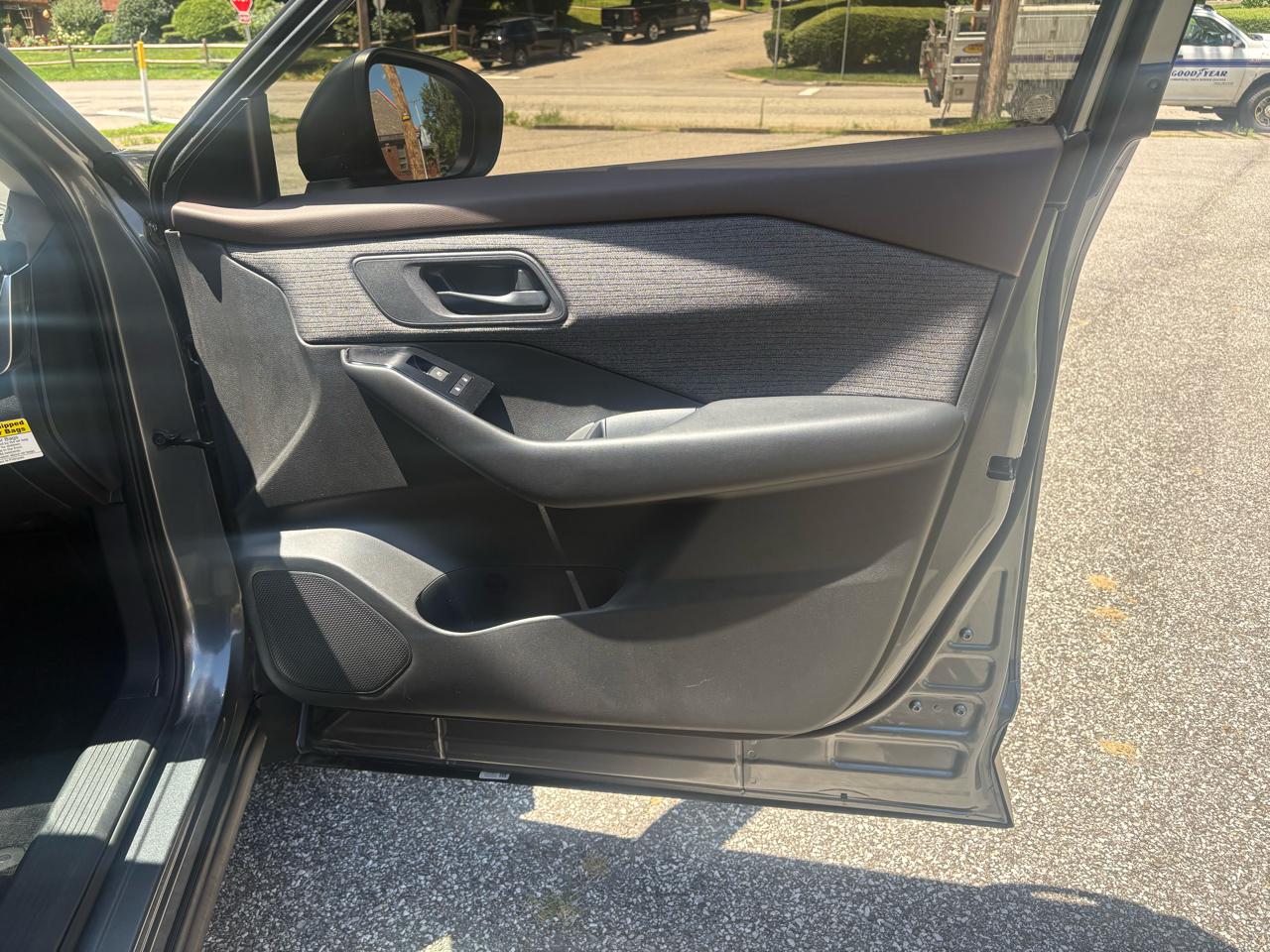 Nissan Rogue S AWD 2023