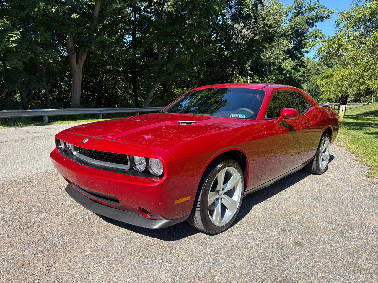 Dodge Challenger SE 2010