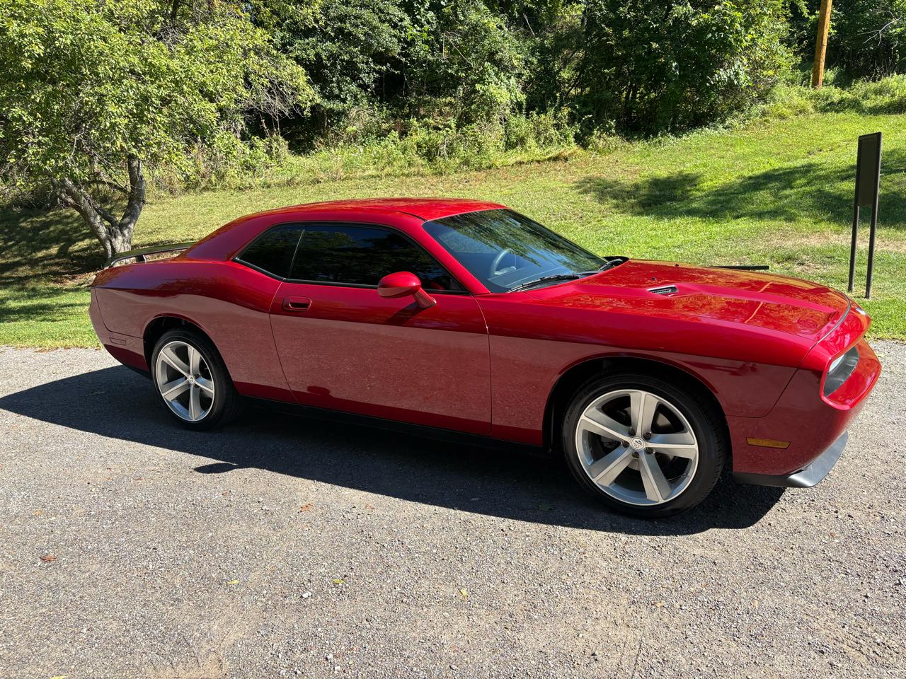 Dodge Challenger SE 2010