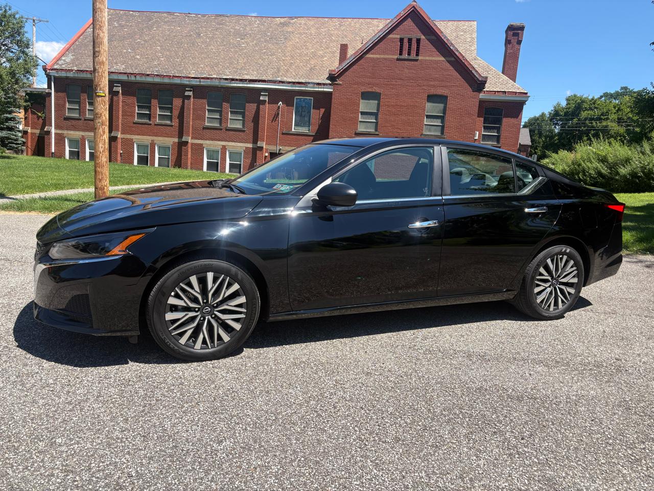 Nissan Altima 2.5 SV 2025