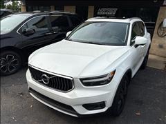 2020 Volvo XC40 