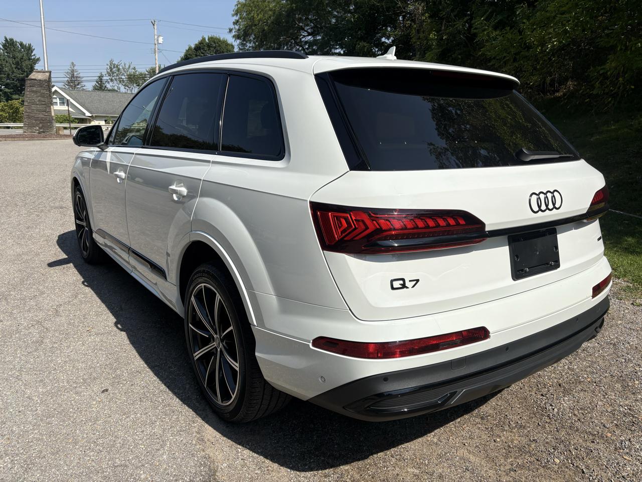 Audi Q7 Premium Plus 55 TFSI 4D SUV 3.0T 2022