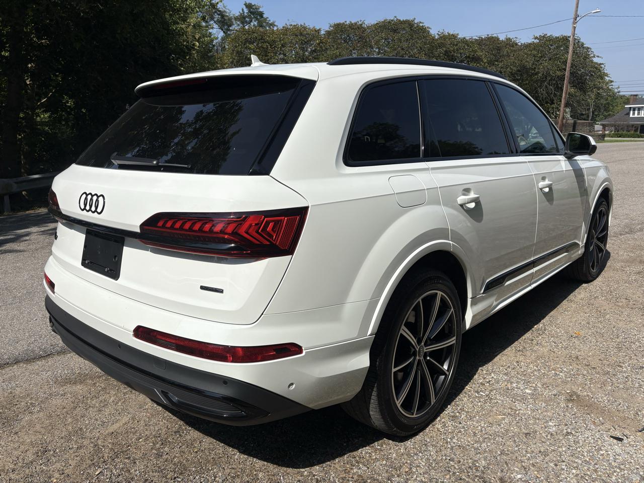 Audi Q7 Premium Plus 55 TFSI 4D SUV 3.0T 2022
