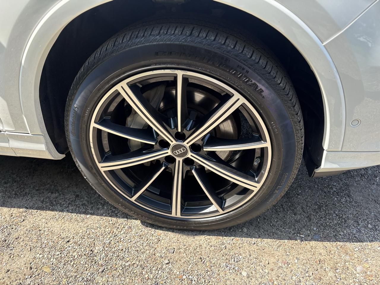 Audi Q7 Premium Plus 55 TFSI 4D SUV 3.0T 2022