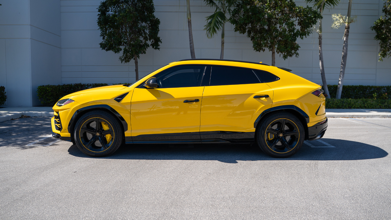 Lamborghini Urus AWD 2020