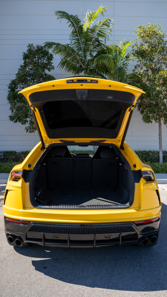 Lamborghini Urus AWD 2020