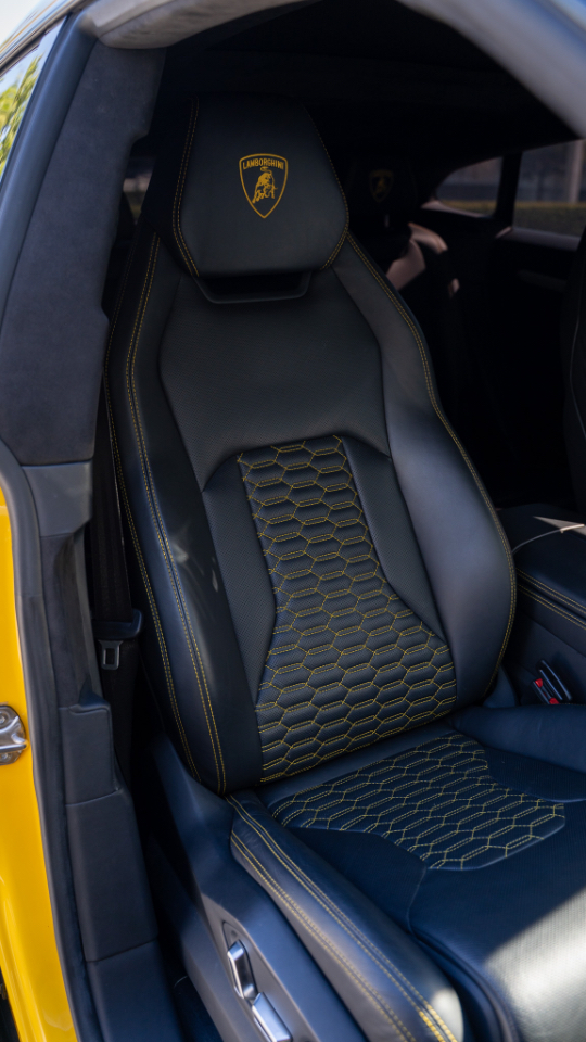 Lamborghini Urus AWD 2020