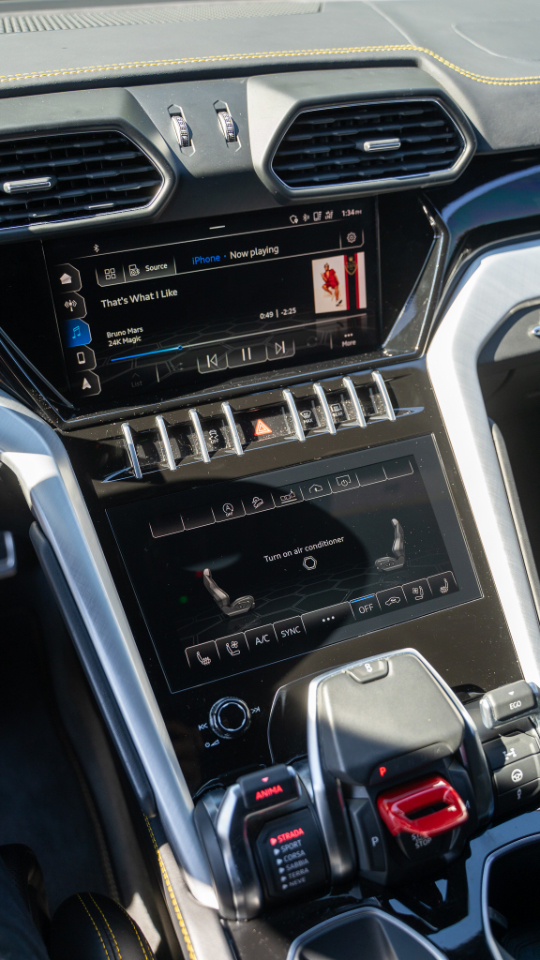 Lamborghini Urus AWD 2020