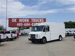 2000 Freightliner MT45 Chassis 