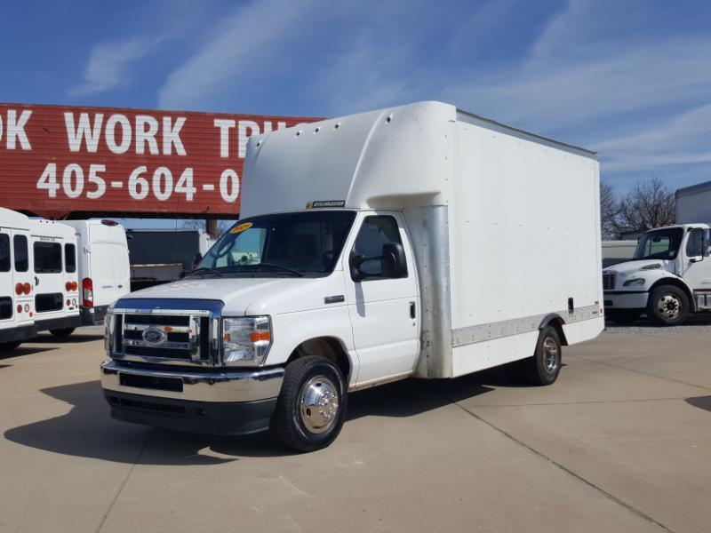 Ford Econoline E-350 Super Duty 2021