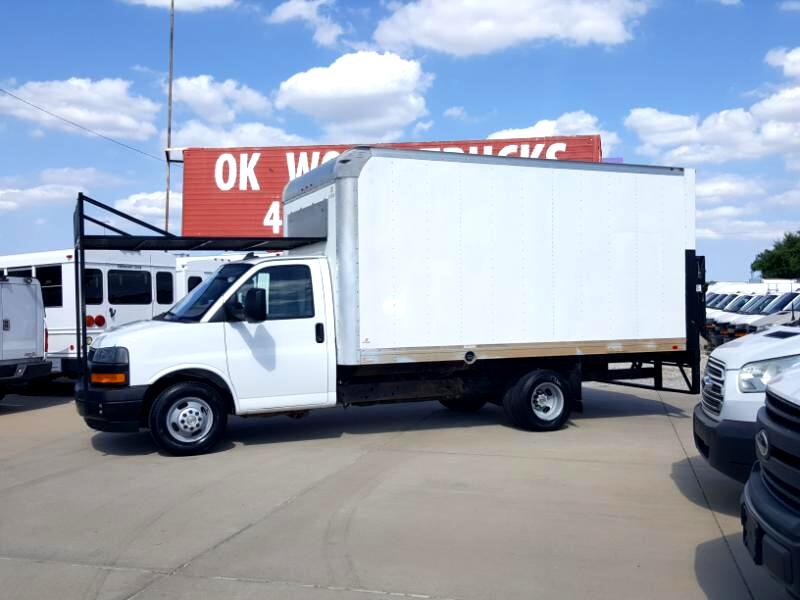 2019 Chevrolet Express 3500 Cutaway photo 2