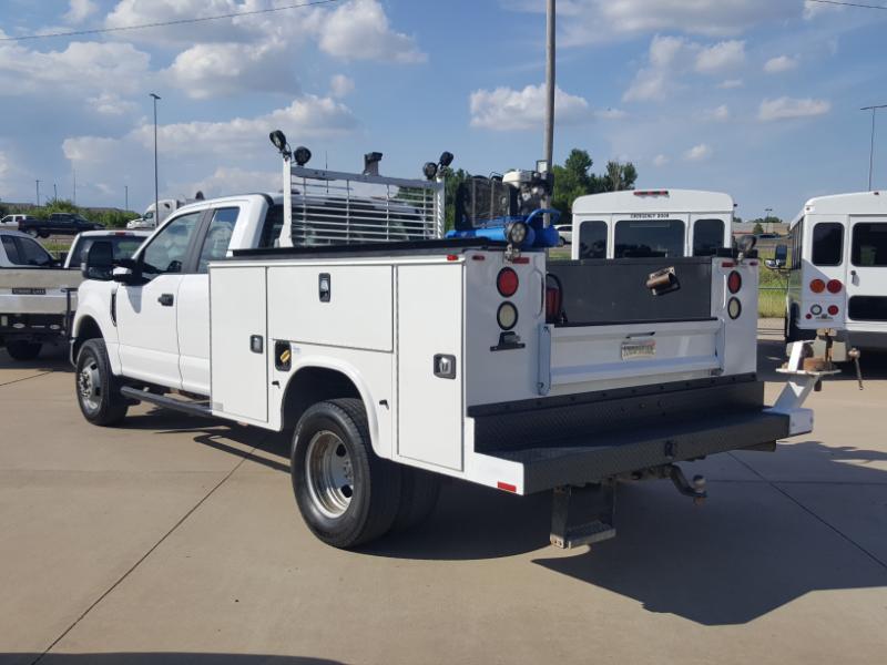 Ford F-350 SD XL SuperCab Long Bed DRW 4WD 2020
