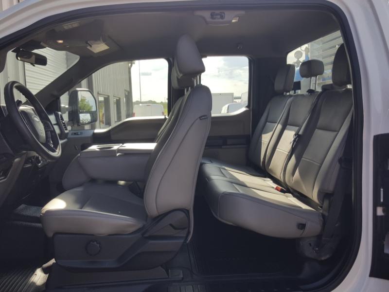 Ford F-350 SD XL SuperCab Long Bed DRW 4WD 2020