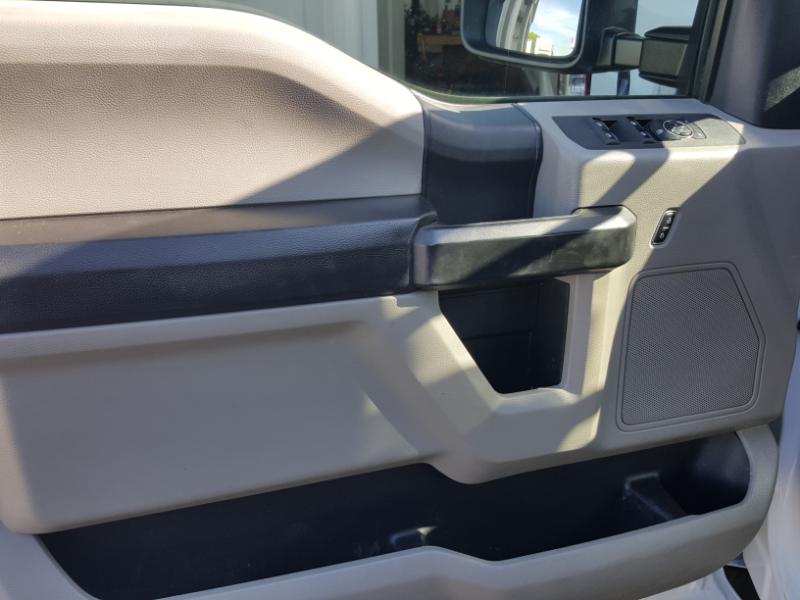 Ford F-350 SD XL SuperCab Long Bed DRW 4WD 2020