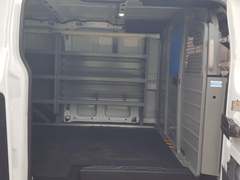 Ford Transit 150 Van Low Roof 60/40 Pass. 130-in. WB 2017