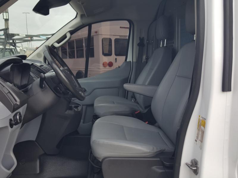 Ford Transit 150 Van Low Roof 60/40 Pass. 130-in. WB 2017