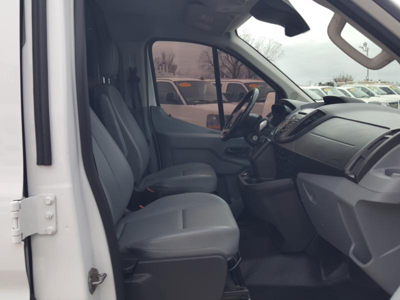 Ford Transit 150 Van Low Roof 60/40 Pass. 130-in. WB 2017