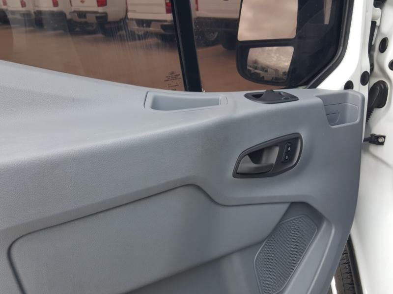 Ford Transit 150 Van Low Roof 60/40 Pass. 130-in. WB 2017