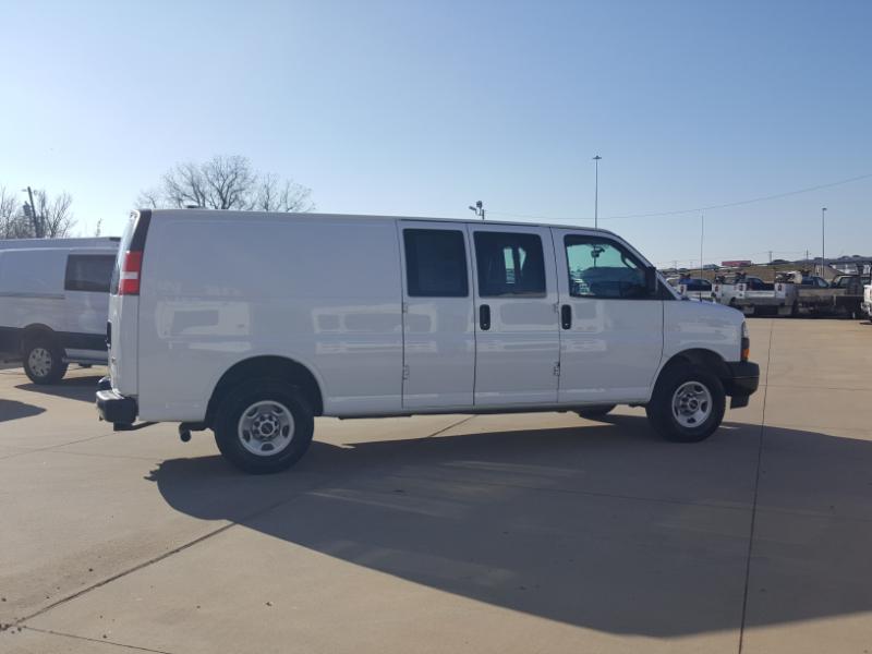 GMC Savana G2500 Extended Cargo 2023