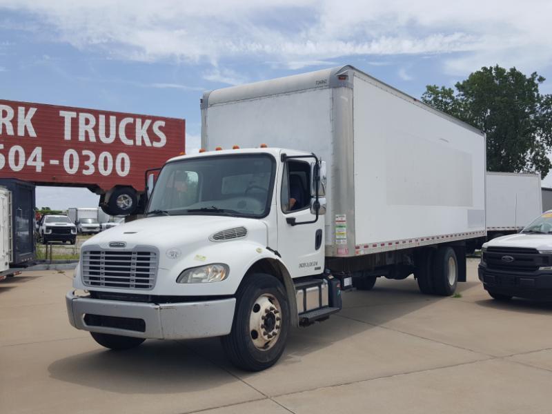 Freightliner M2 106  2017