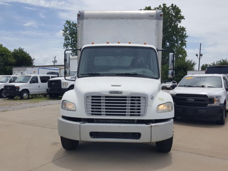 Freightliner M2 106  2017