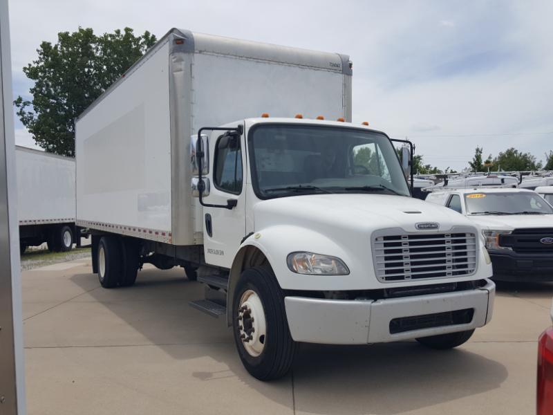 Freightliner M2 106  2017