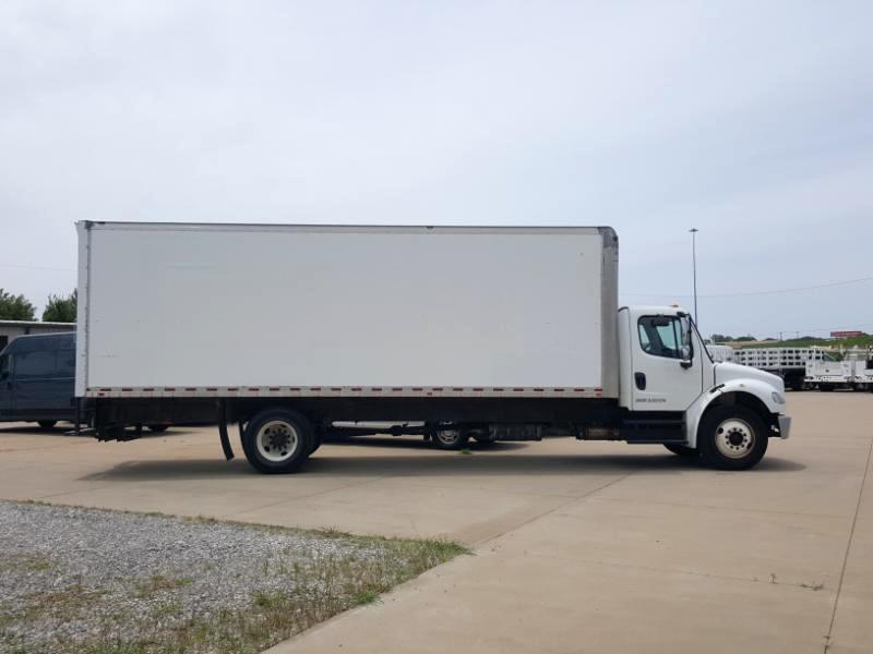 Freightliner M2 106  2017