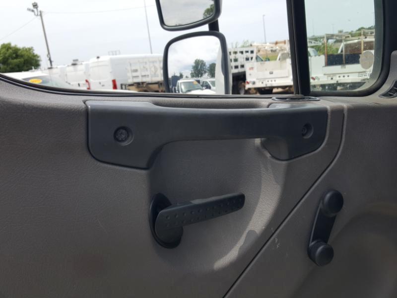 Freightliner M2 106  2017