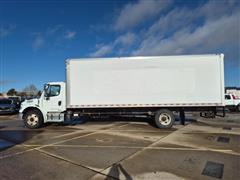 2017 Freightliner M2 106 