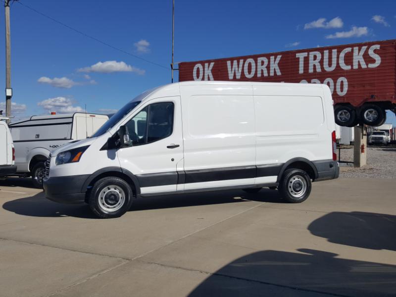 Ford Transit 250 Van Med. Roof w/Sliding Pass. 148-in. WB 2018
