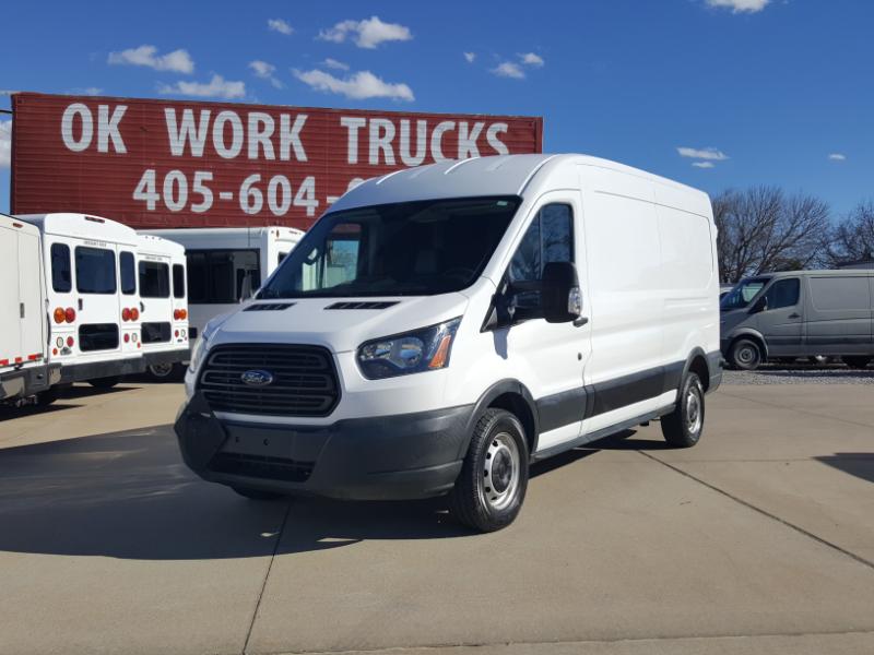 Ford Transit 250 Van Med. Roof w/Sliding Pass. 148-in. WB 2018