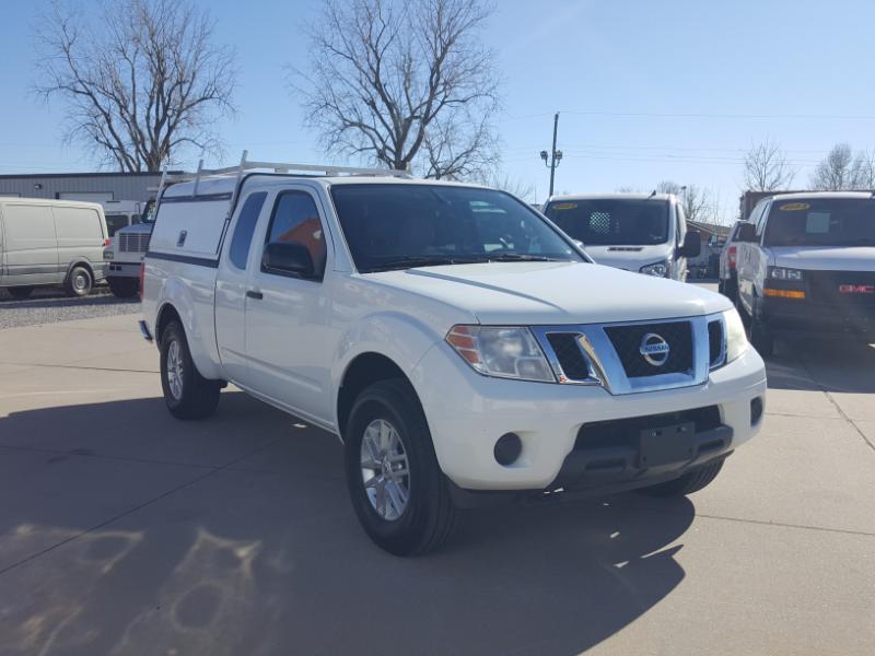 Nissan Frontier SV King Cab 4X4 V6 2015
