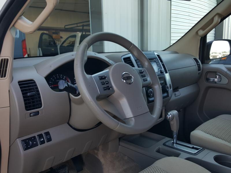 Nissan Frontier SV King Cab 4X4 V6 2015