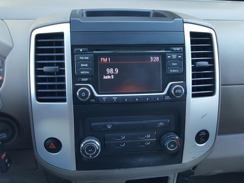 Nissan Frontier SV King Cab 4X4 V6 2015