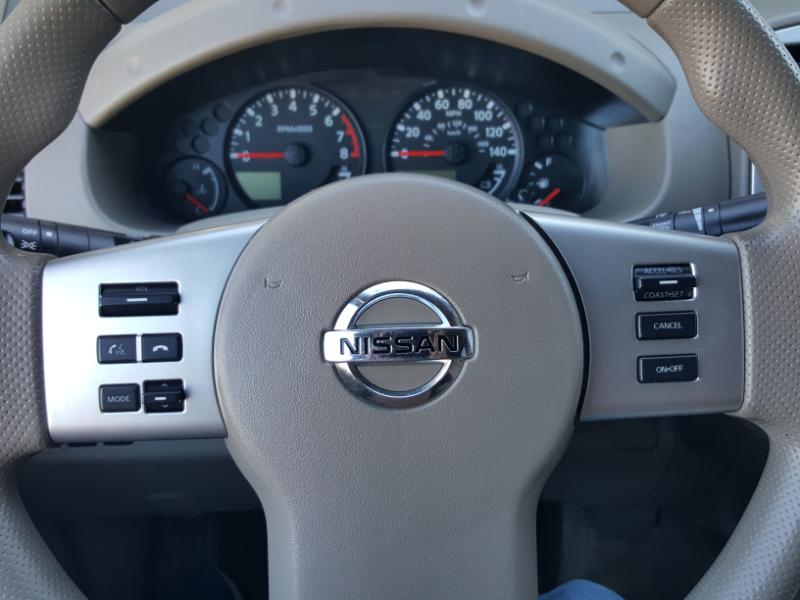 Nissan Frontier SV King Cab 4X4 V6 2015