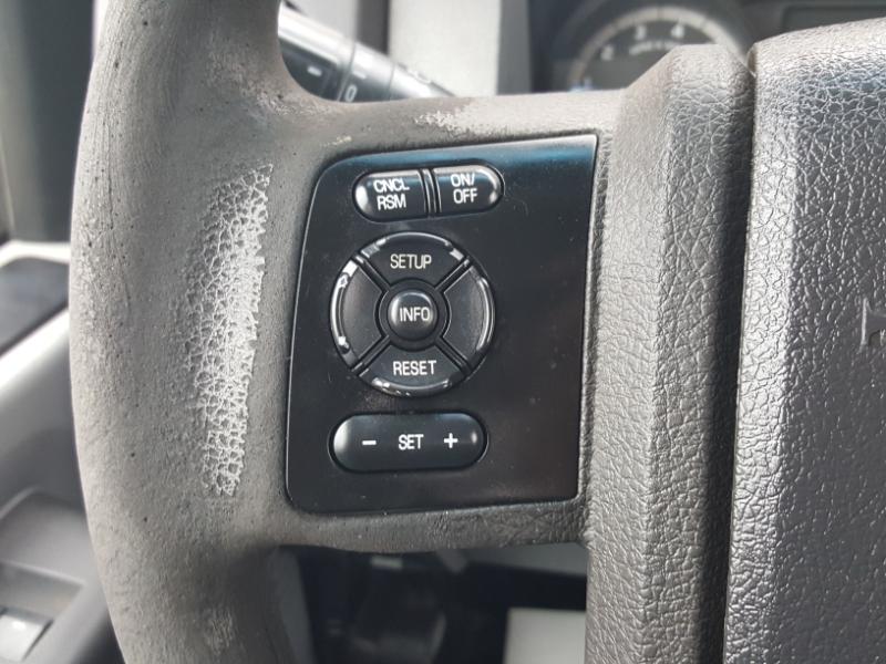 Ford F-350 SD XL DRW 2WD 2012