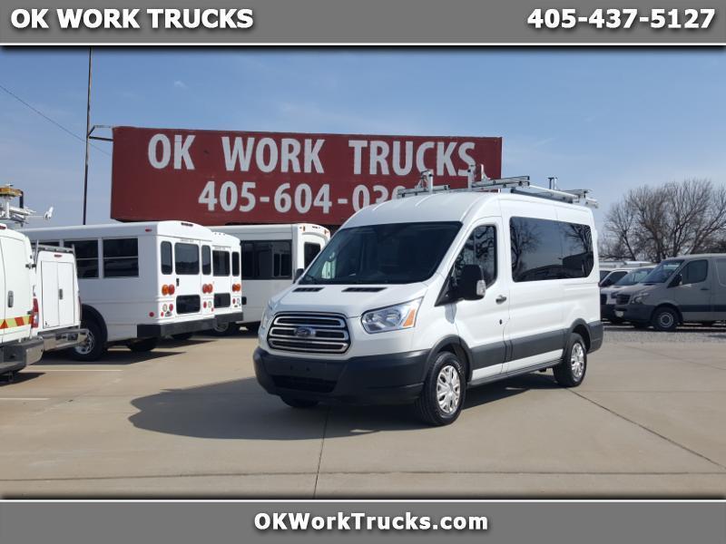 Ford Transit 150 Wagon Med. Roof XLT w/Sliding Pass. 130-in. WB 2017