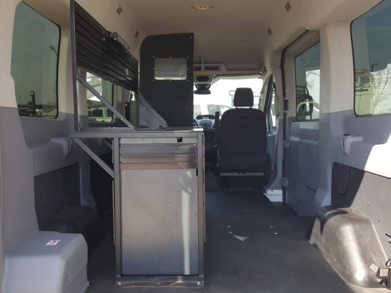 Ford Transit 150 Wagon Med. Roof XLT w/Sliding Pass. 130-in. WB 2017