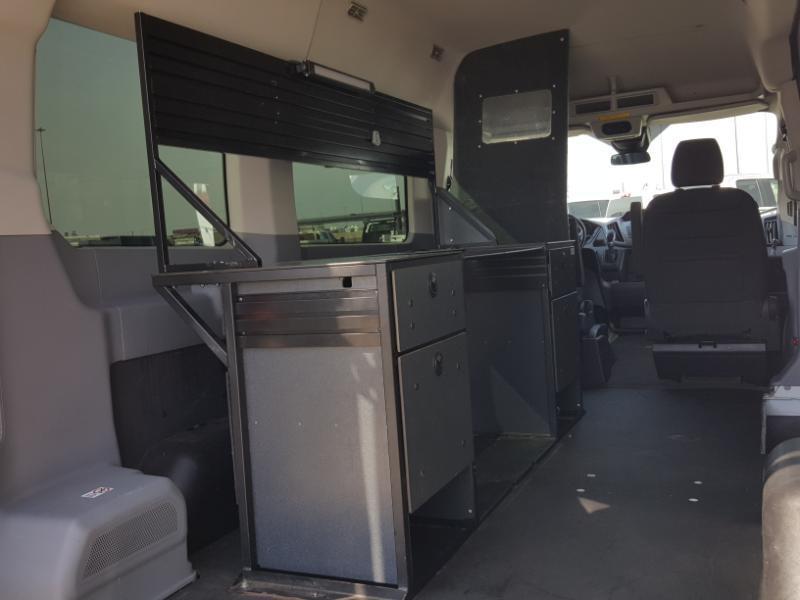 Ford Transit 150 Wagon Med. Roof XLT w/Sliding Pass. 130-in. WB 2017