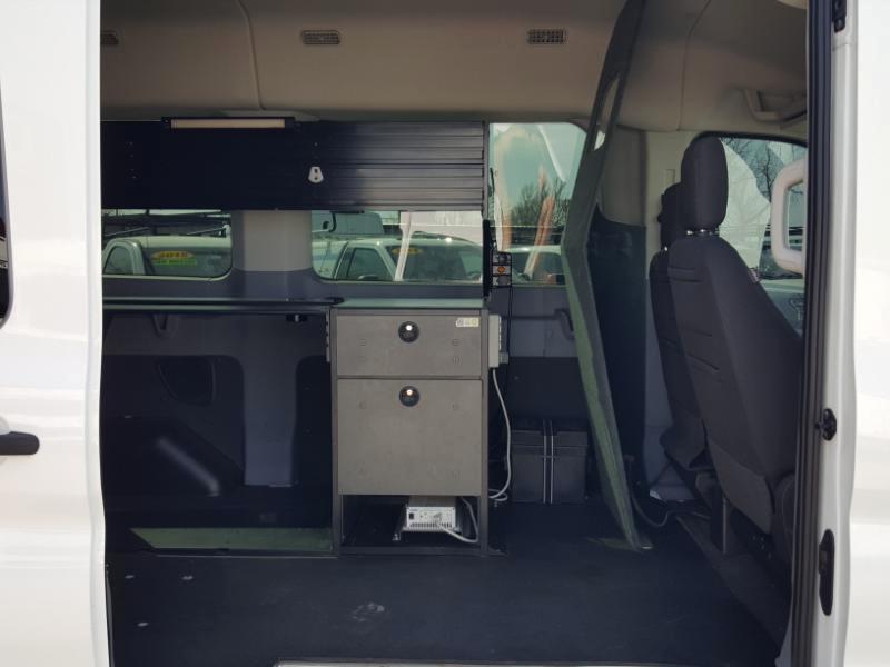 Ford Transit 150 Wagon Med. Roof XLT w/Sliding Pass. 130-in. WB 2017