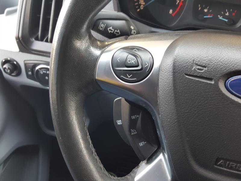 Ford Transit 150 Wagon Med. Roof XLT w/Sliding Pass. 130-in. WB 2017