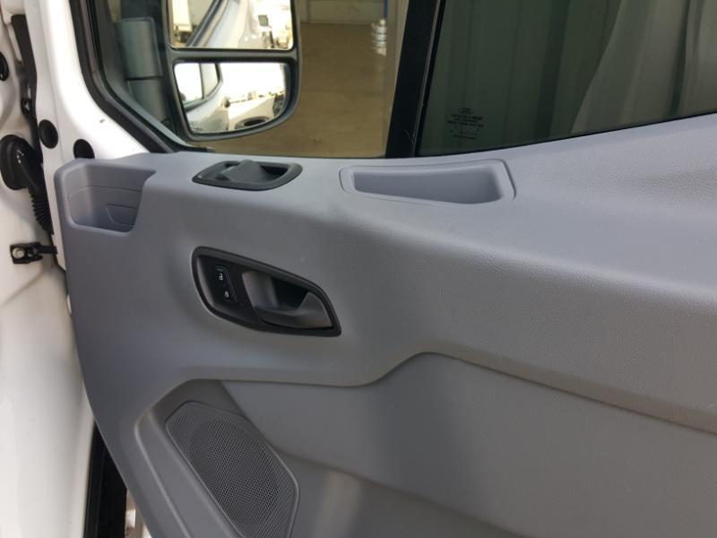 Ford Transit 150 Wagon Med. Roof XLT w/Sliding Pass. 130-in. WB 2017